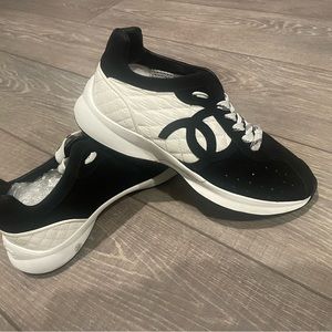 Black and White Gym Shoes size 39
